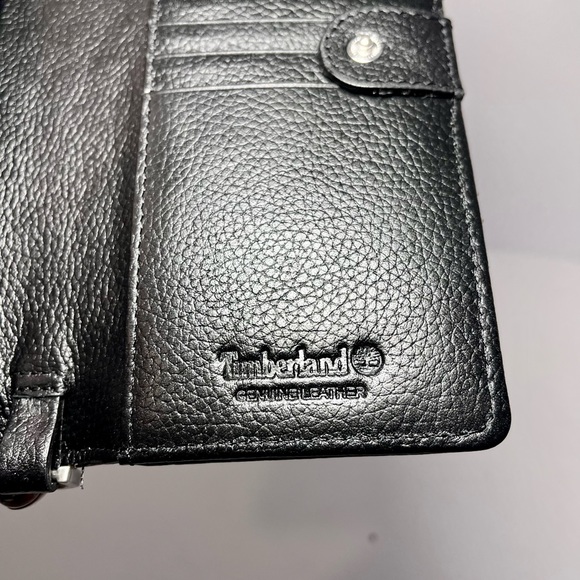 Timberland Small Black Leather Crossbody Wallet Purse - Picture 9 of 10
